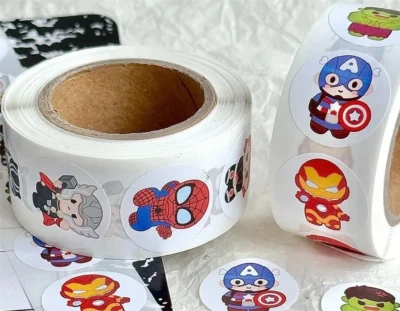 Rollo de pegatinas de Los Vengadores 500 Uds 1